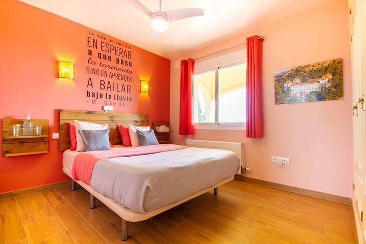 Alojamiento y desayuno para 2 personas, con jardín en Vall de Laguart