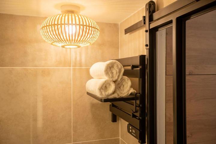 Gîte pour 4 personnes, avec jacuzzi et sauna ainsi que jardin et piscine à Saint-Martin-d'Ardèche - 4