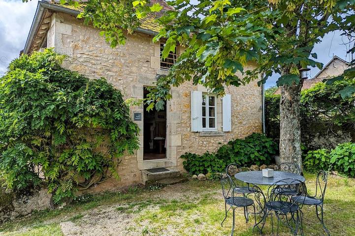 Location de vacances pour 5 personnes, avec jardin et piscine, animaux acceptés à Ingrandes