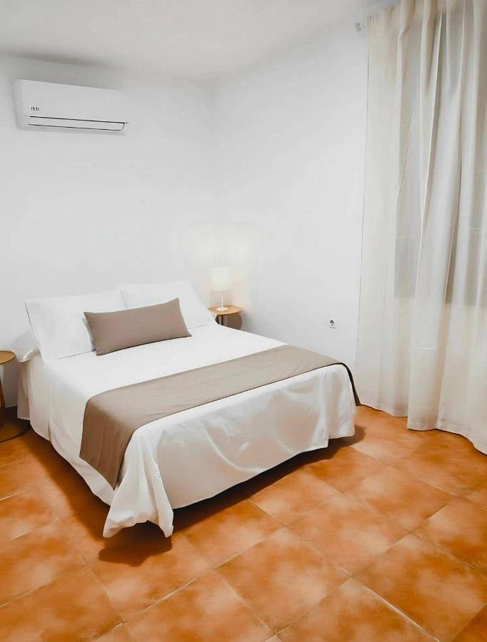 Casa de huéspuedes para 2 personas, con Terraza y Jardín en Rincón de la Victoria