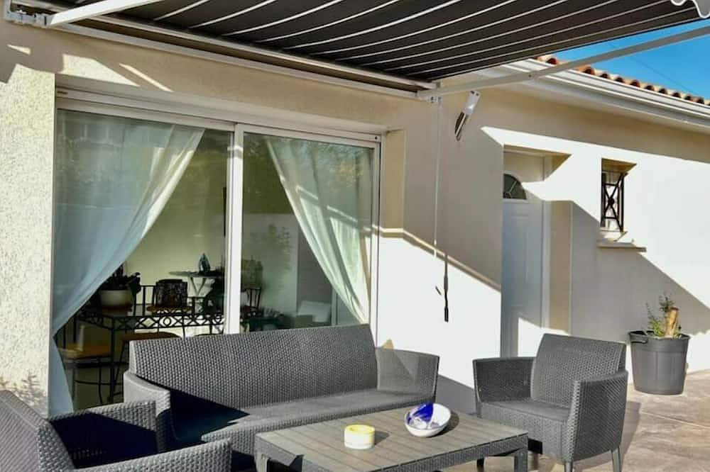 Dépendance avec piscine et boulodrome in Béziers, Côte méditerranéenne (France)