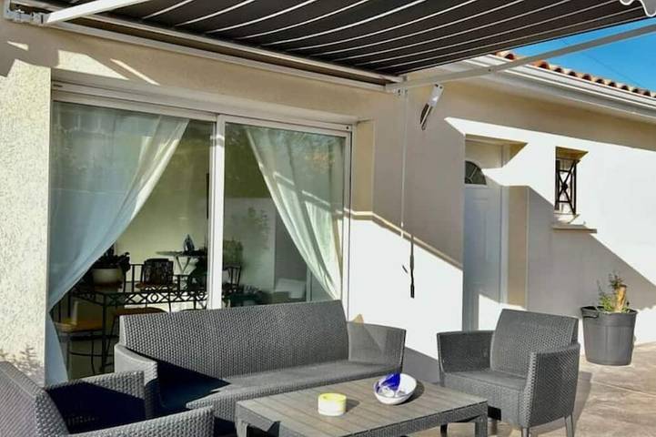 Villa pour 4 personnes, avec terrasse ainsi que piscine et jardin à Béziers
