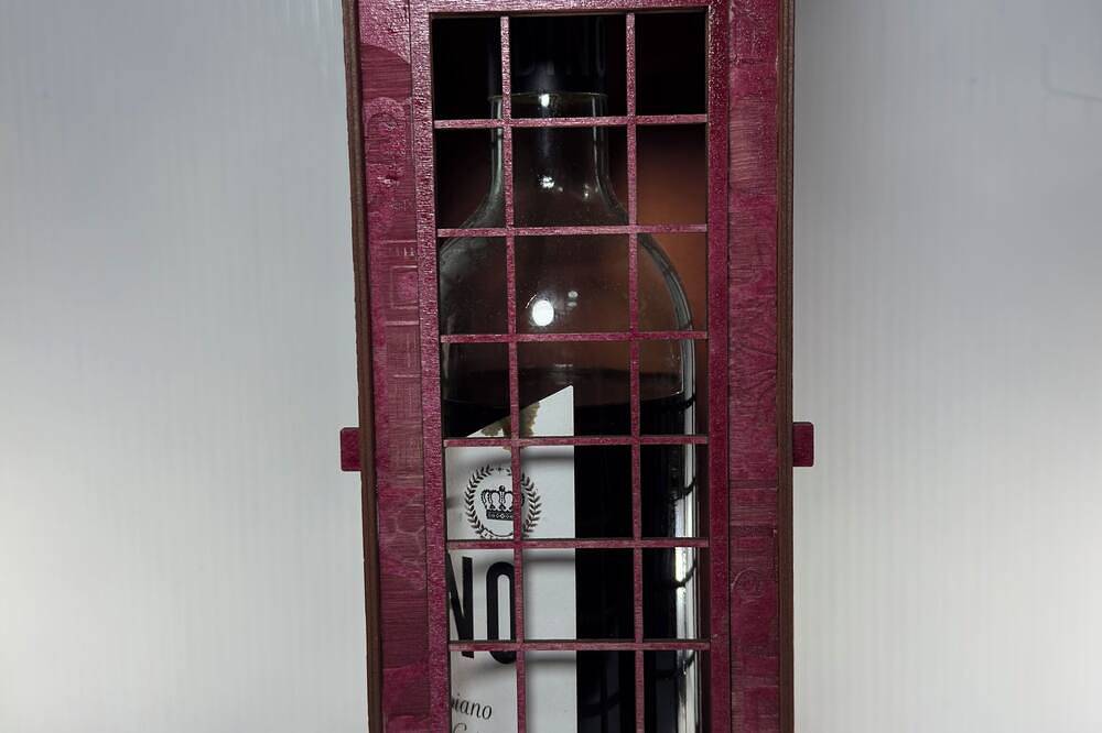 Villa with private pool by the beach in Bromley, London