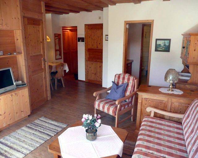 Ferienwohnung für 2 Personen, mit Balkon und Garten in Vorderhindelang - 2