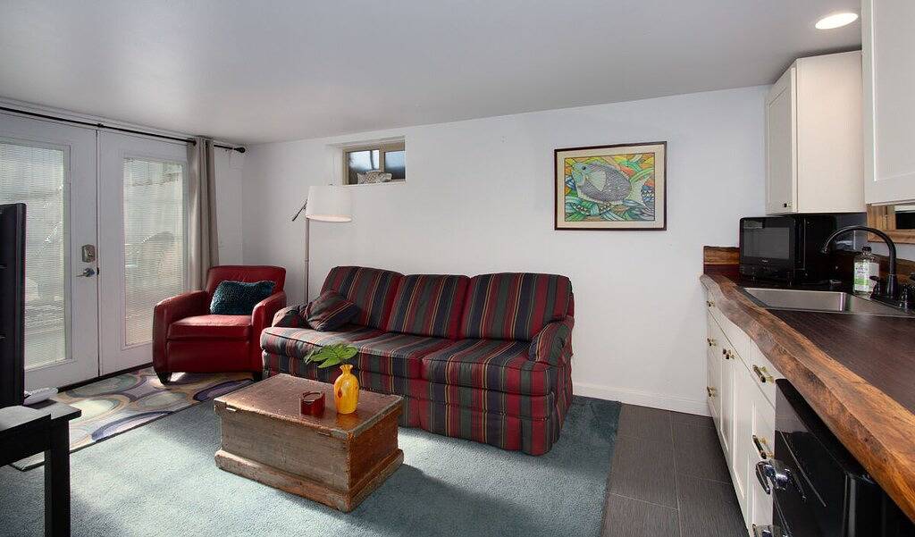 Ganze Wohnung, Gemütliche Kellerwohnung im Zentrum von Port Angeles. in Port Angeles, Hurricane Ridge
