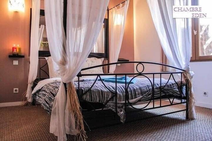 Location de vacances pour 12 personnes, avec terrasse et jardin à Cuges-les-Pins - 3