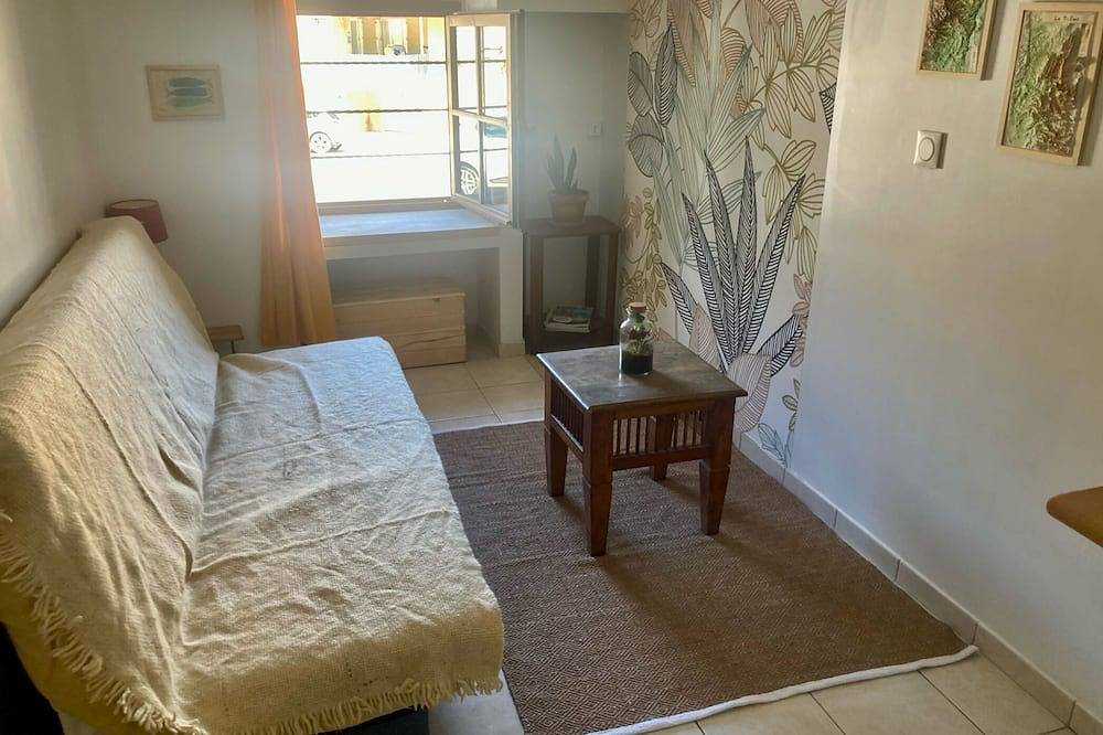 Studio gîte Jabouti Casa in Tournon-sur-Rhône, Tournon-sur-Rhône region