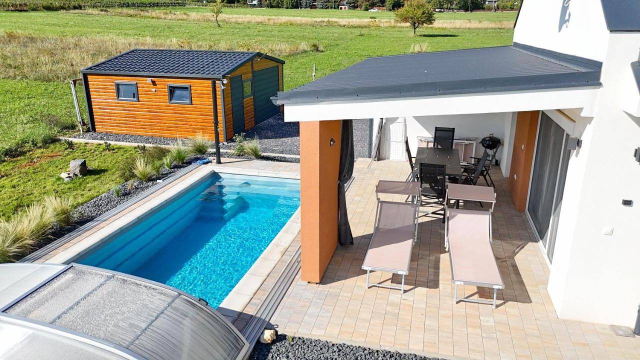 Nr 125 Villa Nightfall with covered and heated private pool - Biró Tours in Balatongyörök, Balaton Hochland Nationalpark