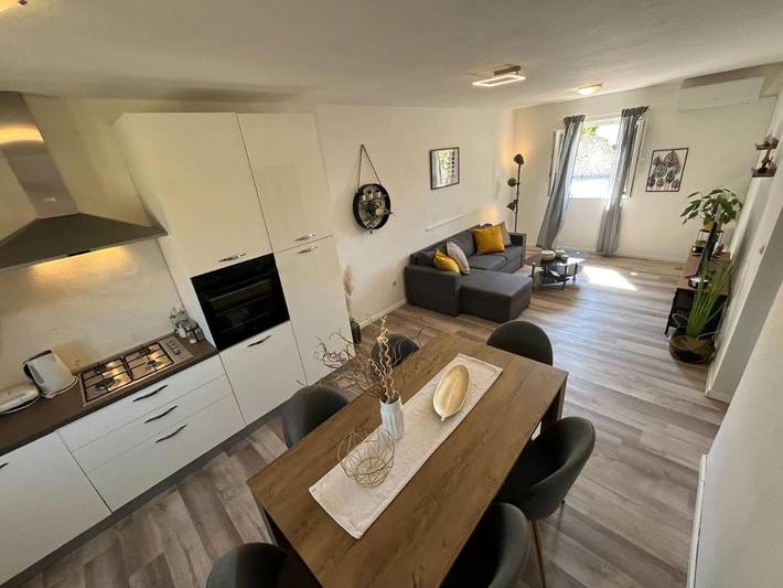 Dom dla 7 osób, z basen i ogród - 1