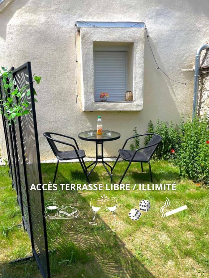Location de vacances pour 2 personnes, avec terrasse et piscine ainsi que jacuzzi et jardin à Clermont (Oise) - 4
