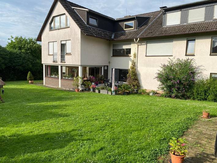 Ferienwohnung für 4 Personen, mit Terrasse und Garten sowie Ausblick
