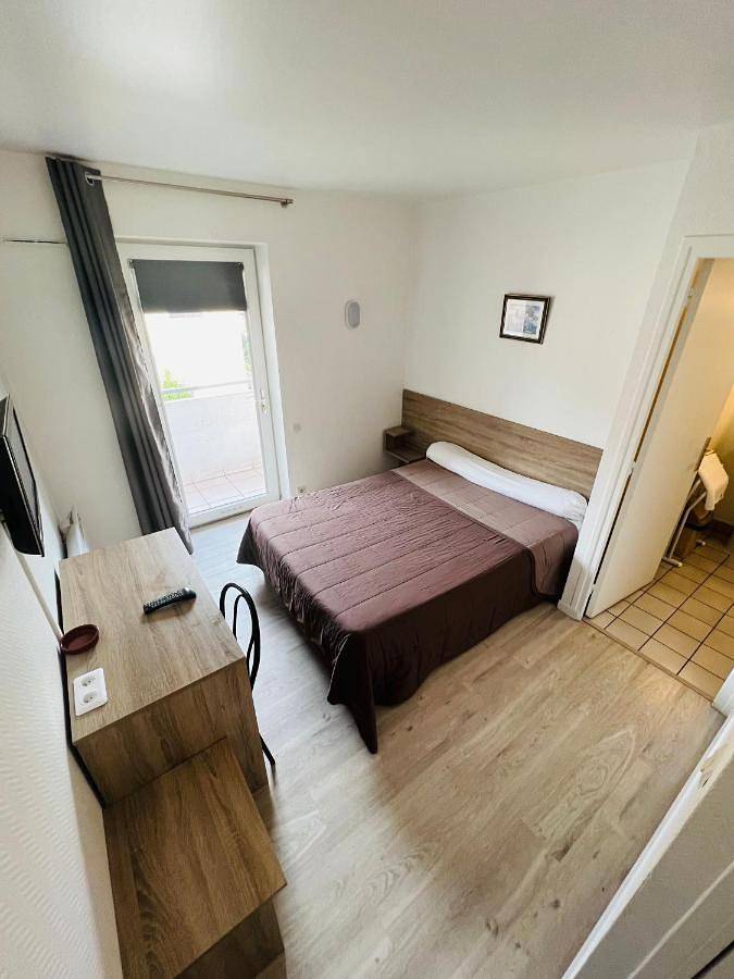 Hôtel pour 3 personnes, avec Terrasse à Franconville
