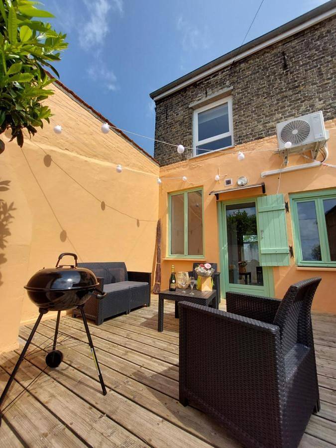 Location de vacances pour 6 personnes, avec jardin, animaux acceptés dans Cappelle-Brouck - 2