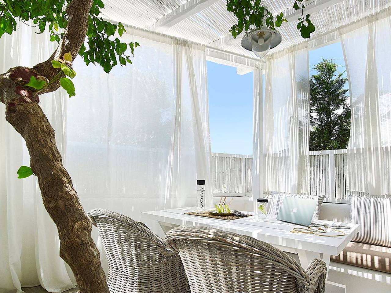 Majestic Milos Suite | Kallisti  Suite | Private Furnished Balcony | Outdoor Dining Area | Prime Location in Pollonia, Milos