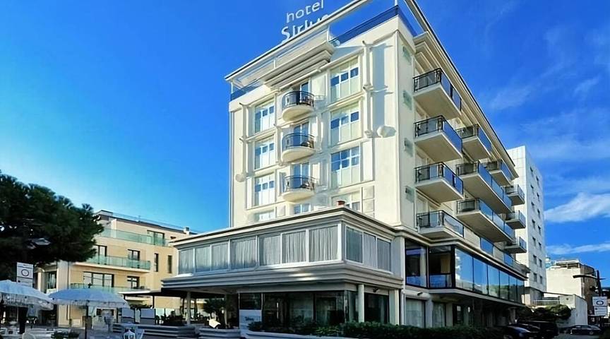 Hotel voor 2 personen, with zwembad and terras as well as uitzicht in Riccione