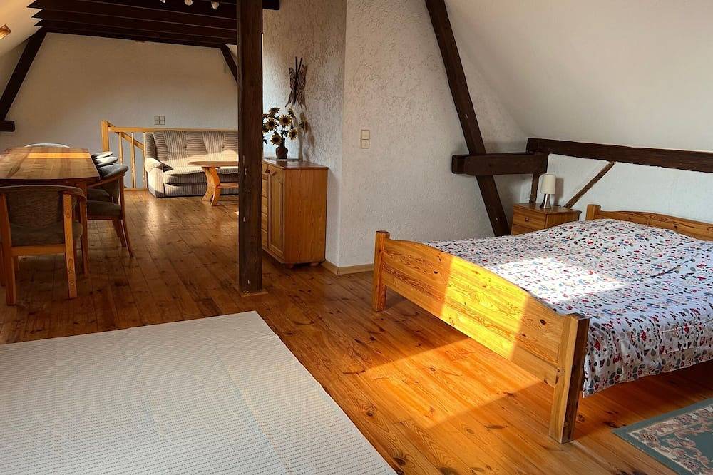 Ganze Wohnung, Ferienhof Schmetterlingsgarten – Ferienwohnung 1 \"ehemaliger Stall\" mit Garten in Jakobshagen, Boitzenburger Land