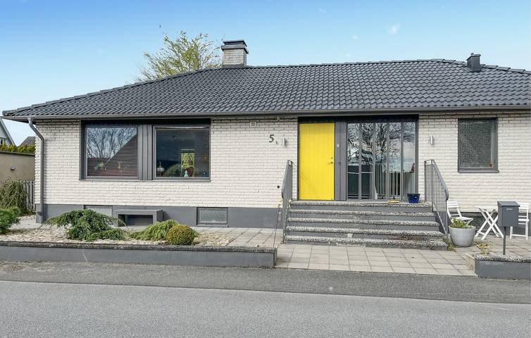 Ferienhaus für 9 Personen, mit Terrasse und Garten in Simrishamn - 2