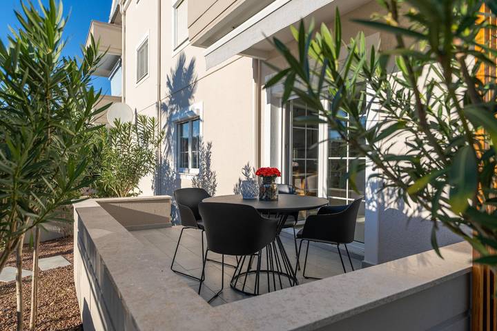 Ferienwohnung für 4 Personen, mit Terrasse und Garten, mit Haustier in Funtana