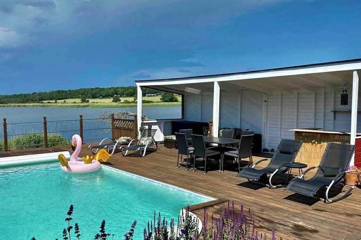 Ferienhaus für 8 Personen, mit Terrasse und Garten sowie Whirlpool - 1