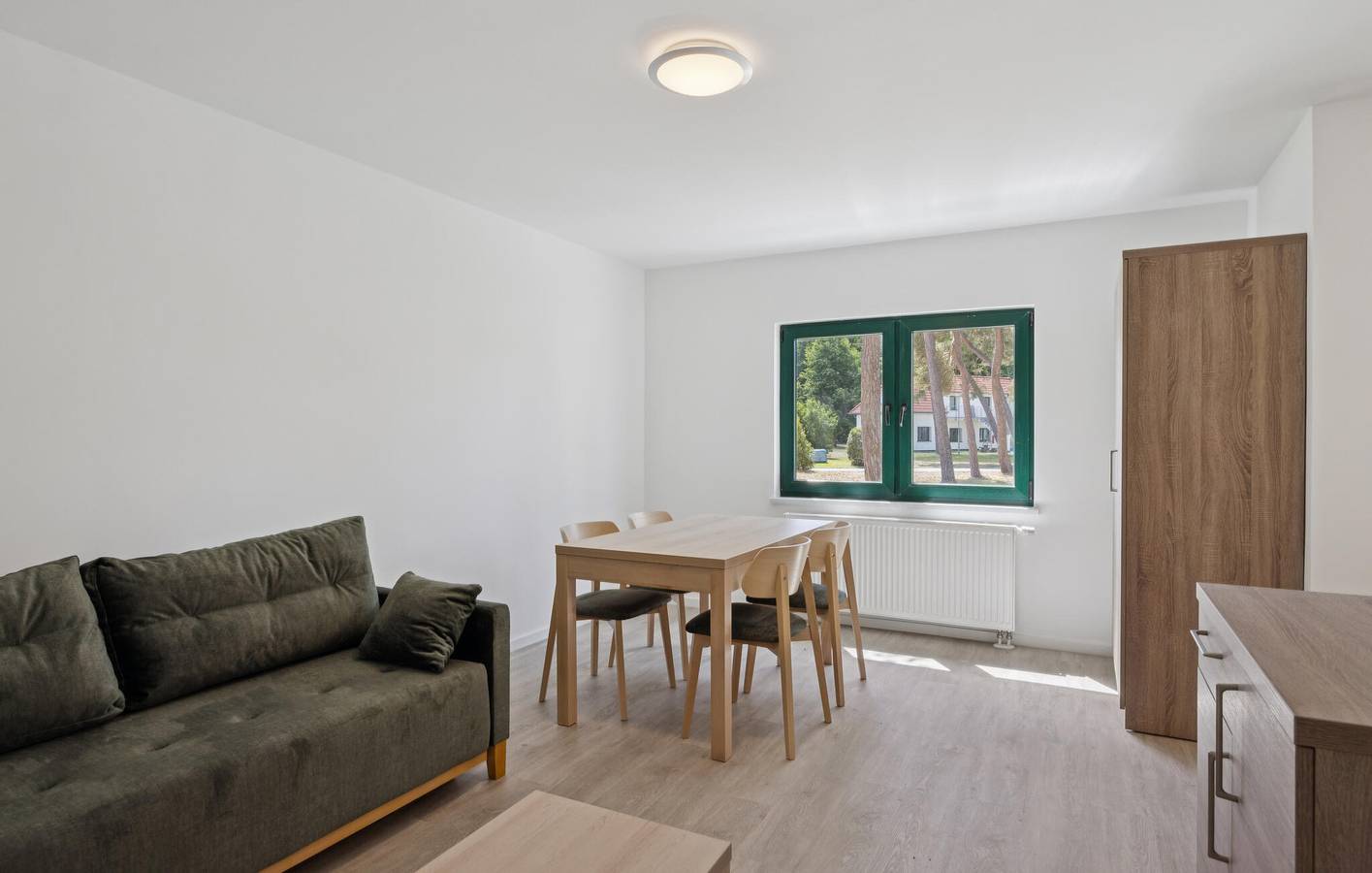 Ganze Ferienwohnung, Appartement am Strand mit WiFi und Parkplatz in Juliusruh, Rügen