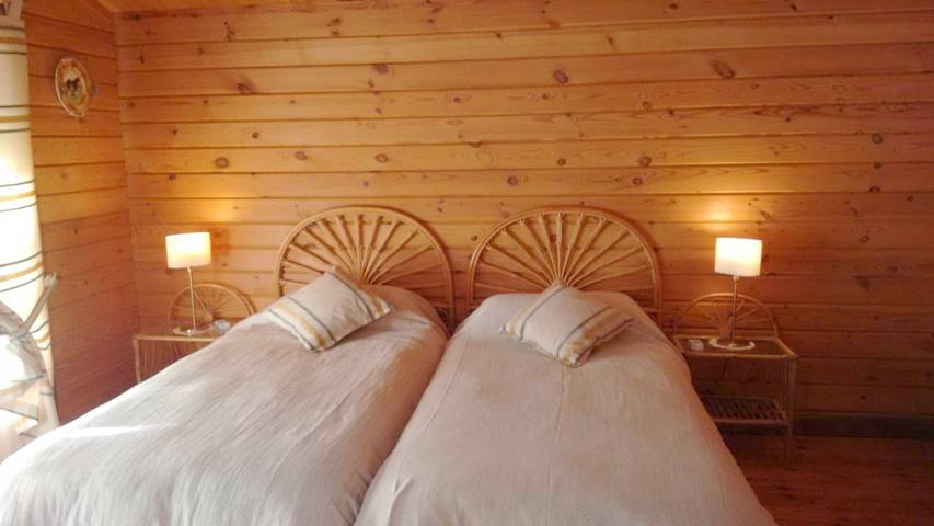 Casa rural para 3 personas, con jardín y piscina, Se admiten mascotas en Valle del Guadalorce - 2