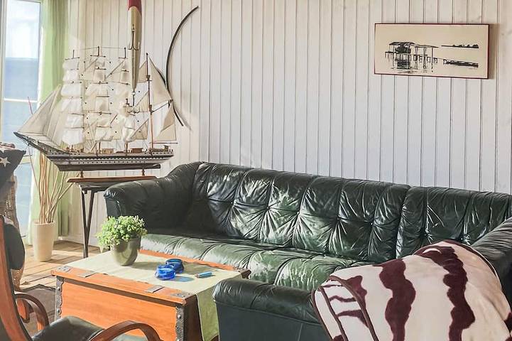 Schönes Haus in Gränna mit Meerblick in Jönköping, Vättern