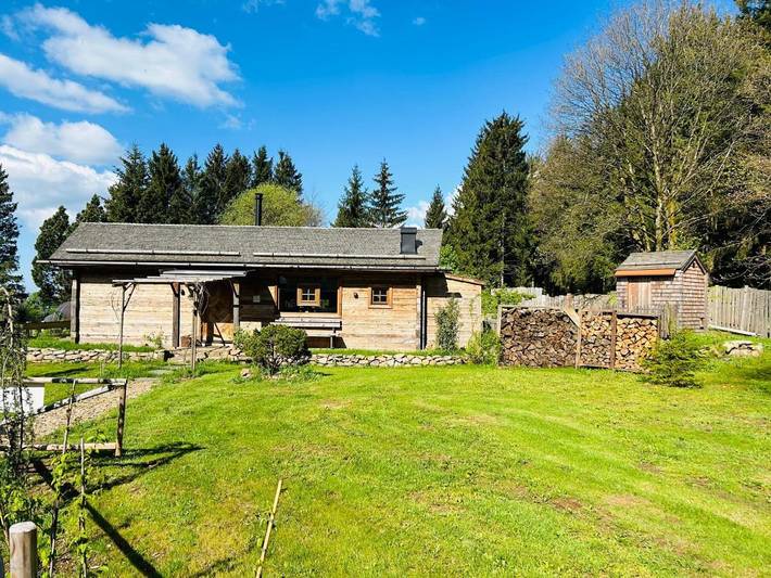 Ferienhaus für 2 Personen, mit Whirlpool und Terrasse sowie Garten und Sauna in Schotten