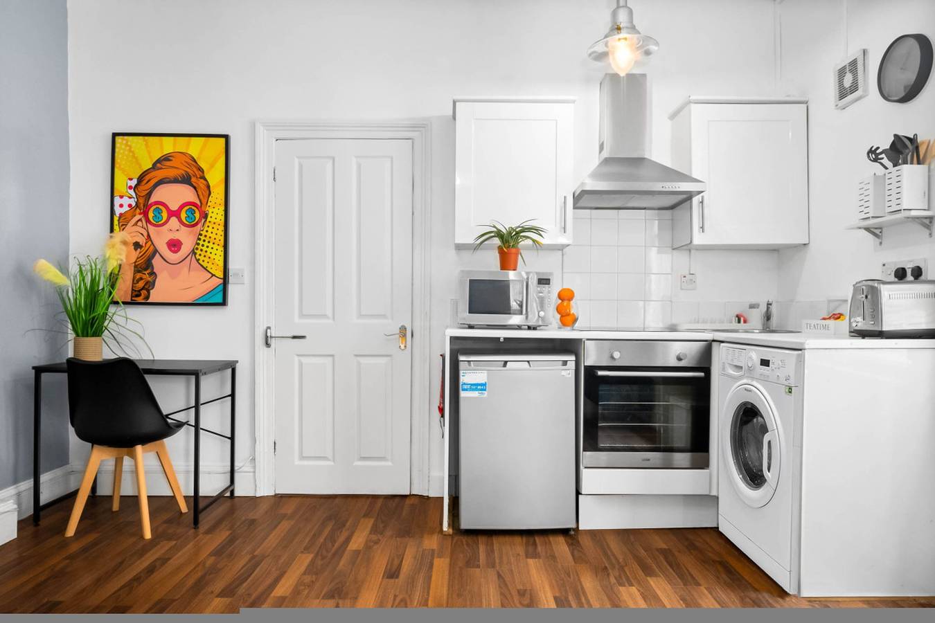 Entire apartment, Stylish Apartment  - Fast Wifi - Wolverhampton in Wolverhampton, Birmingham Area