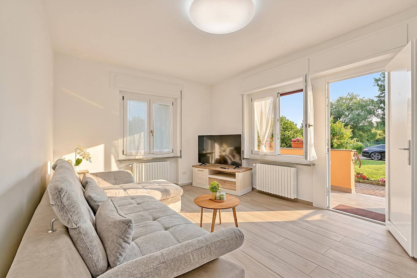 Apartamento entero, Diamond Lake Apartment 13918 in Angera, Municipio de Angera