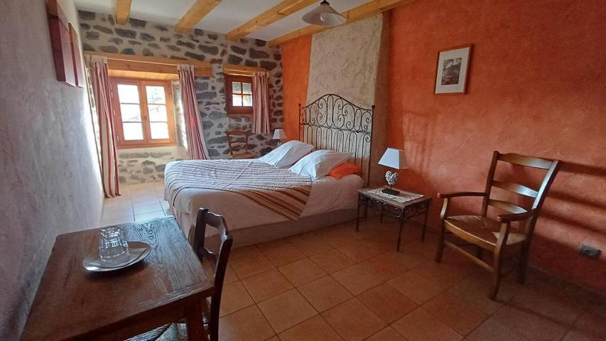 Gîte pour 4 personnes, avec jardin à Blanzac - 2