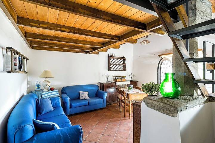 Location de vacances pour 8 personnes, avec jardin et balcon à Graniti - 3