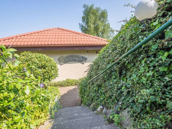 Bungalow für 5 Personen, mit Garten und Seeblick sowie Terrasse, kinderfreundlich