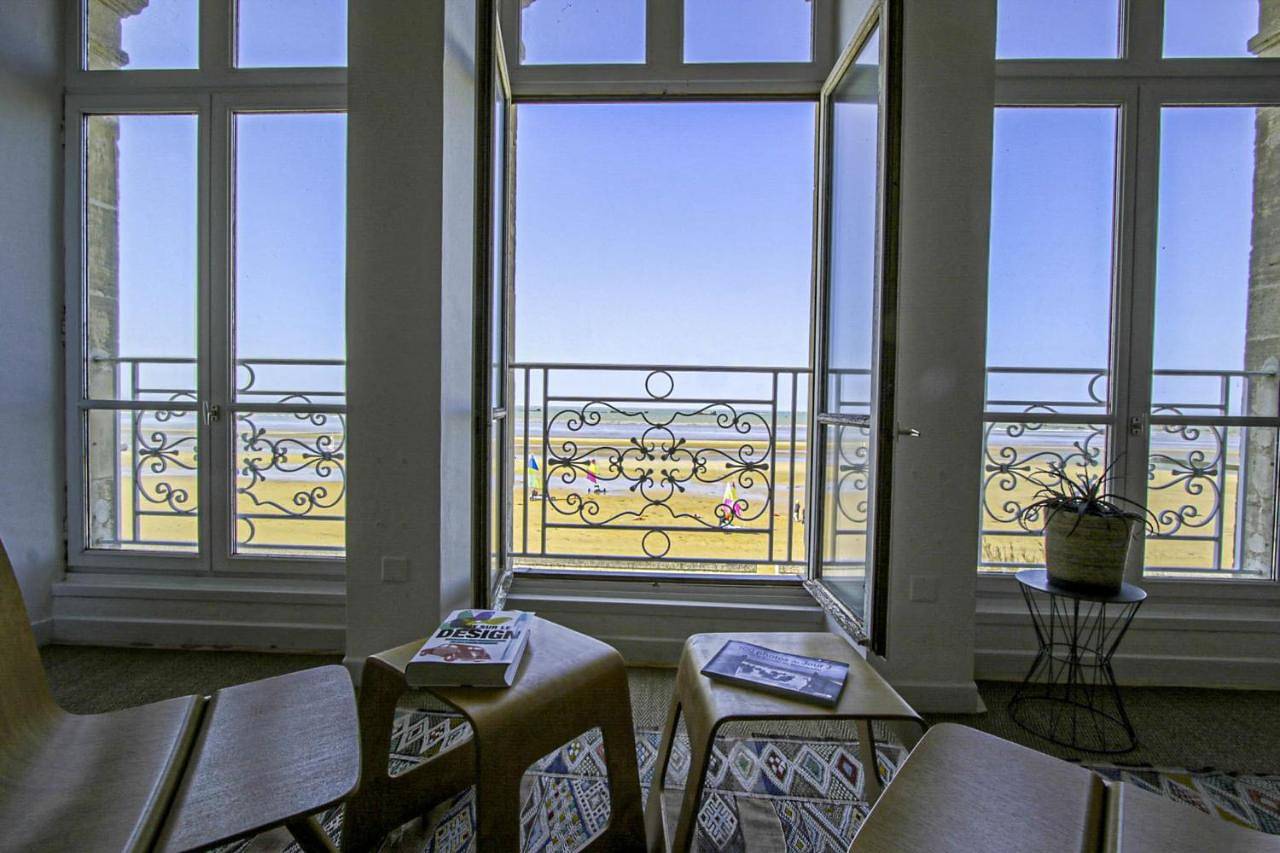 Appartement entier, Panoramic Mulberry Beach plendid sea front apartment in Asnelles, Côte de Nacre
