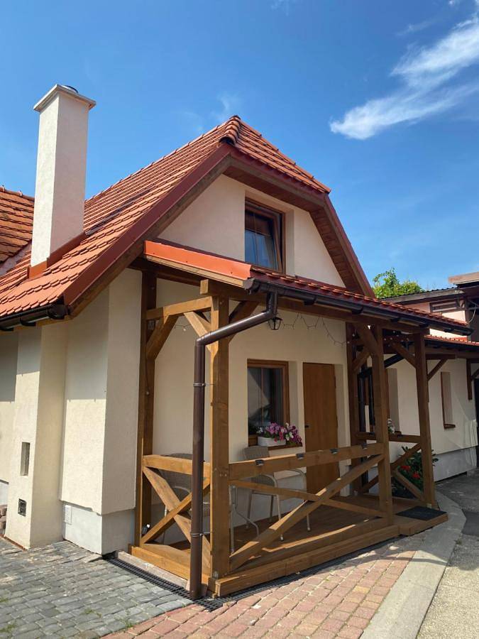 Appartement de vacances pour 4 personnes, avec Terrasse et Jardin dans Pal