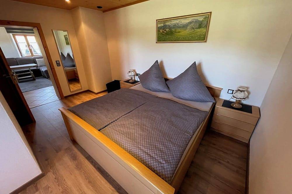 Ganze Wohnung, Moderne Ferienwohnung mit Ausblick auf die Fischbachauer Hausberge in Fischbachau, Spitzingsee
