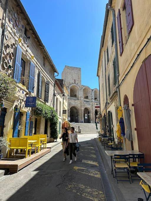 Gîte pour 2 personnes, avec vue dans Arenes D Arles