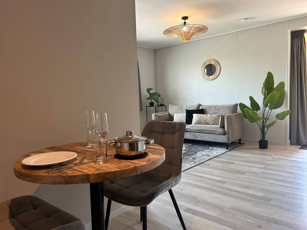 Entire studio, Modern studio for 2 people with terrace in Vrouwenpolder, Zeeland in Vrouwenpolder, Walcheren