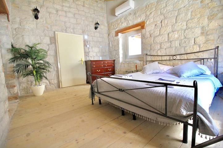 3 bedroom town house, terrace in the beautiful Unesco town Trogir in Trogir, Split-Dalmatie
