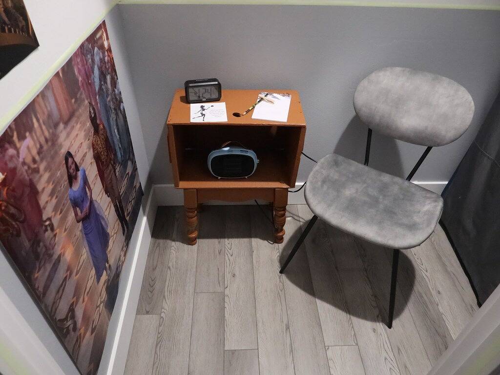 Unique & Imaginative: Time Traveler's B&B in Downtown Palmer in Palmer, Matanuska-Susitna
