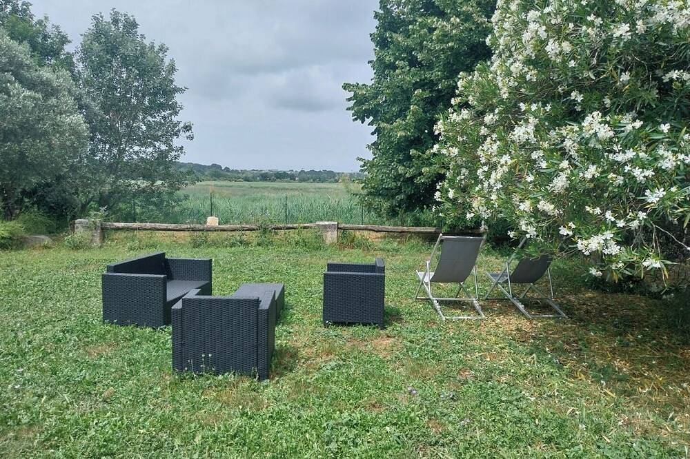 Entire apartment, Studio Dans un Écrin de Nature in Villeneuve-lès-Maguelone, Côte d'Améthyste