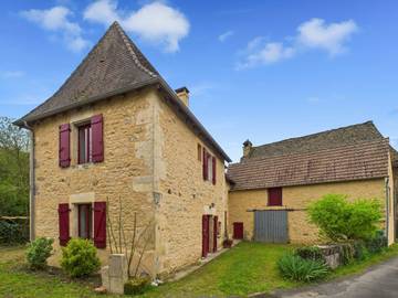 Gîte pour 6 personnes, avec jardin à Valojoulx