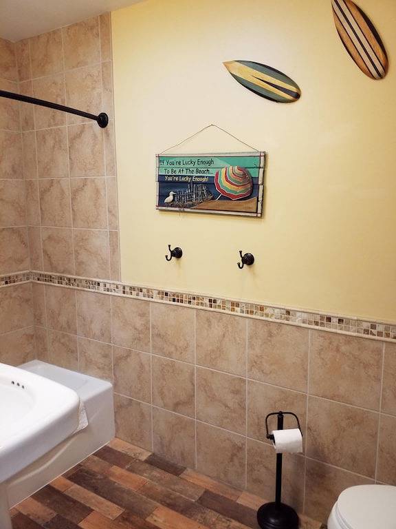 Ganze Wohnung, Atemberaubende und komplett renovierte Eigentumswohnung am Strand in Cayucos, San Luis Obispo County