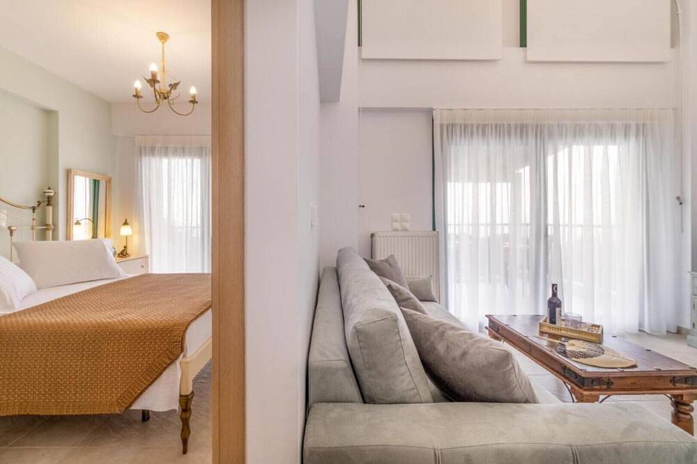 Sapphire Blue Villa in Kalamitsi, Grecia