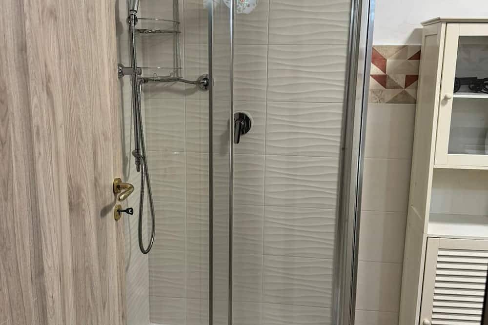 Domus Gavazzano in the Viterbo countryside three minutes from tusciaterme in Viterbo, Viterbo Province