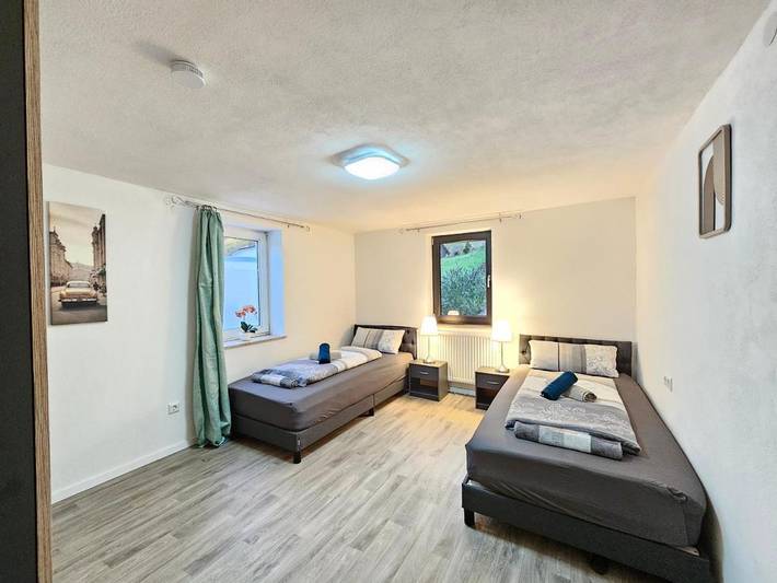 Ferienwohnung für 8 Personen, mit Balkon und Terrasse sowie Garten in Blaubeuren - 4