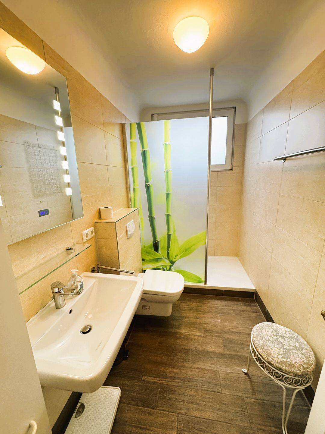 Ganze Wohnung, 80m² Monteurwohnung mit 3 Schlafzimmern für 1-3 Personen in Ahrensburg, Kreis Stormarn