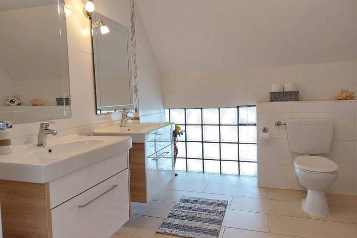 Ferienwohnung für 6 Personen, mit Garten und Balkon sowie Pool in Attendorn - 4