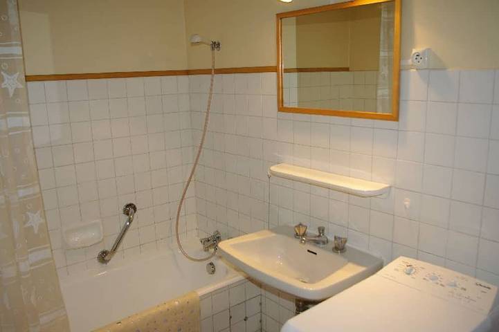 Gîte pour 2 personnes, avec balcon dans Office De Tourisme De Brides Les Bains - 3