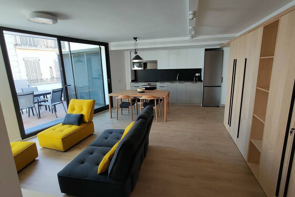 Entire apartment, Àtic Cèntric a Eixample-barri Vell in Girona, Gironès