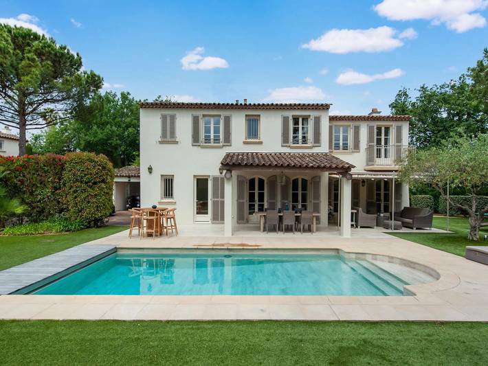 Ferienhaus für 6 Personen, mit Balkon und Terrasse sowie Garten und Pool in Gassin